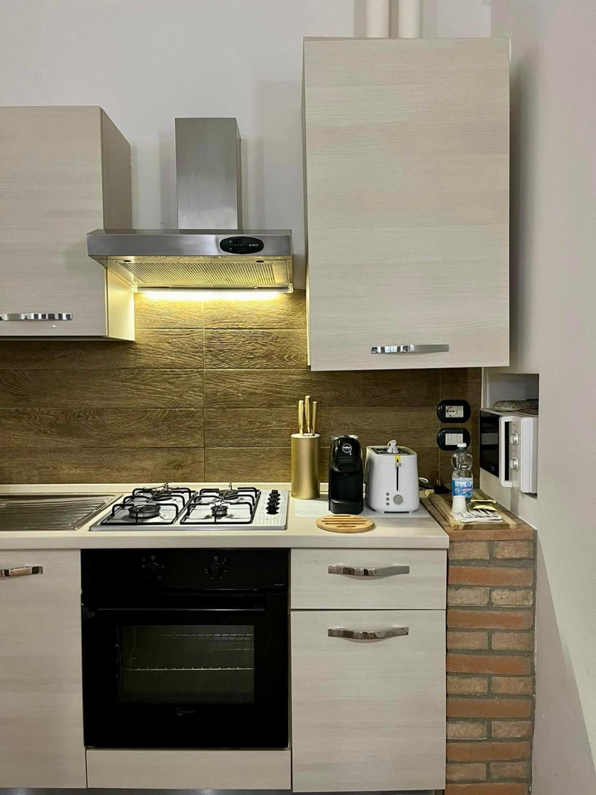 Apartamento Residenza Corrado By Almanova Residenze Mantua Exterior foto