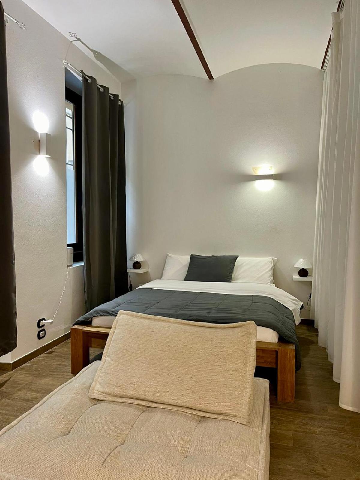 Apartamento Residenza Corrado By Almanova Residenze Mantua Exterior foto